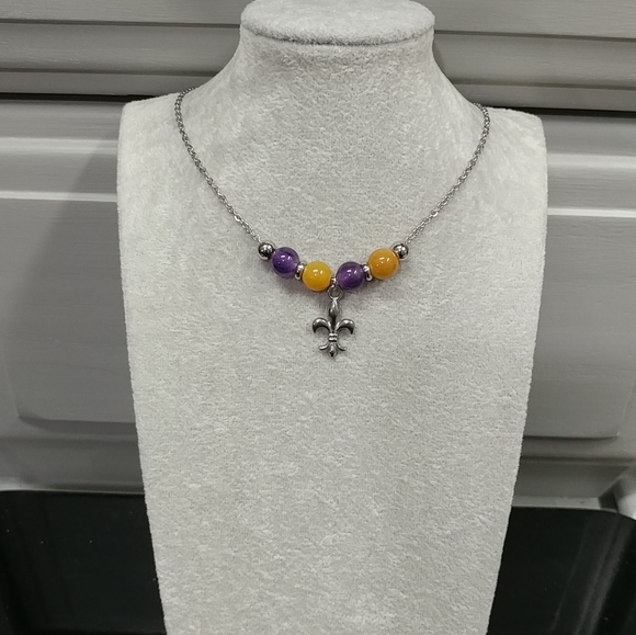 Fleur De Lis Amethyst Jade Bead Necklace Natural Gemstone LSU Purple & Gold NOLA - Picture 3 of 17